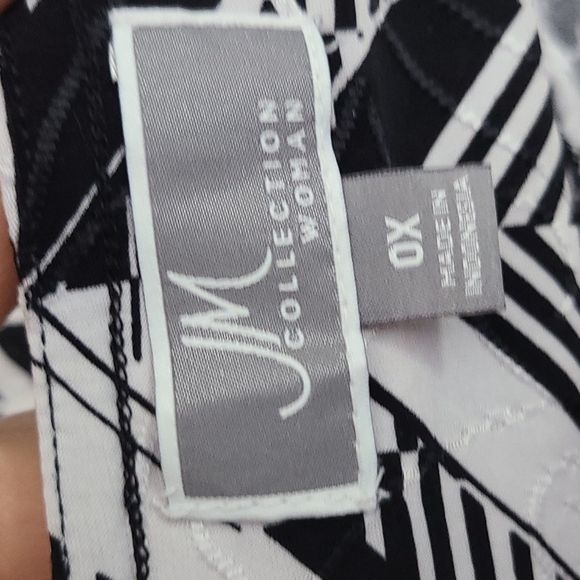 NWT JM collection Geo Sparkler Black and White Top Short Sleeve with texture 0X - Picture 3 of 4